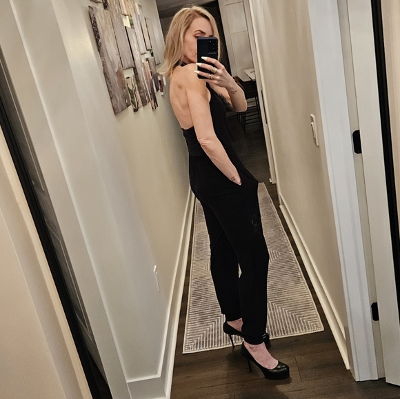 NWT Express Black Jumpsuit - Size XS - Picture 2 of 14